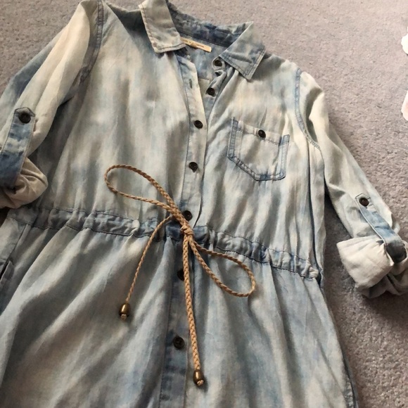 Forever21 Denim Wash Button Down Dress - Picture 2 of 5